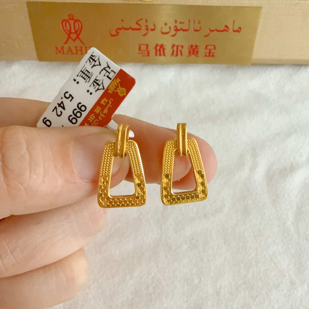 足金耳环5.42克（890/克）