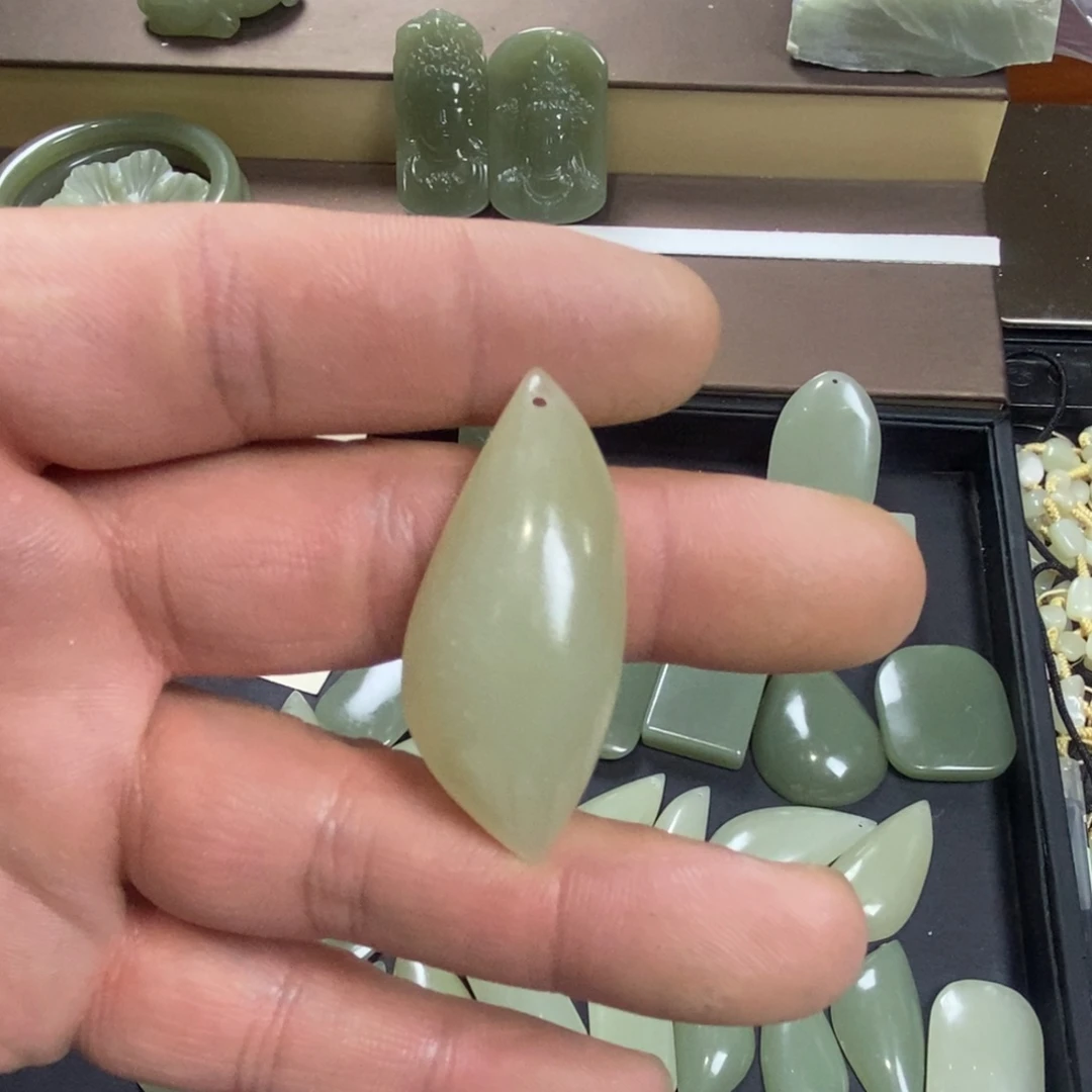 颈饰未镶嵌和田玉?****?043