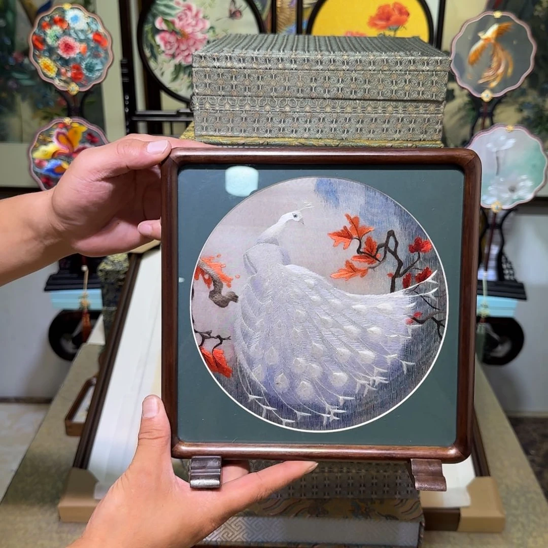 刺绣刺绣工艺精湛