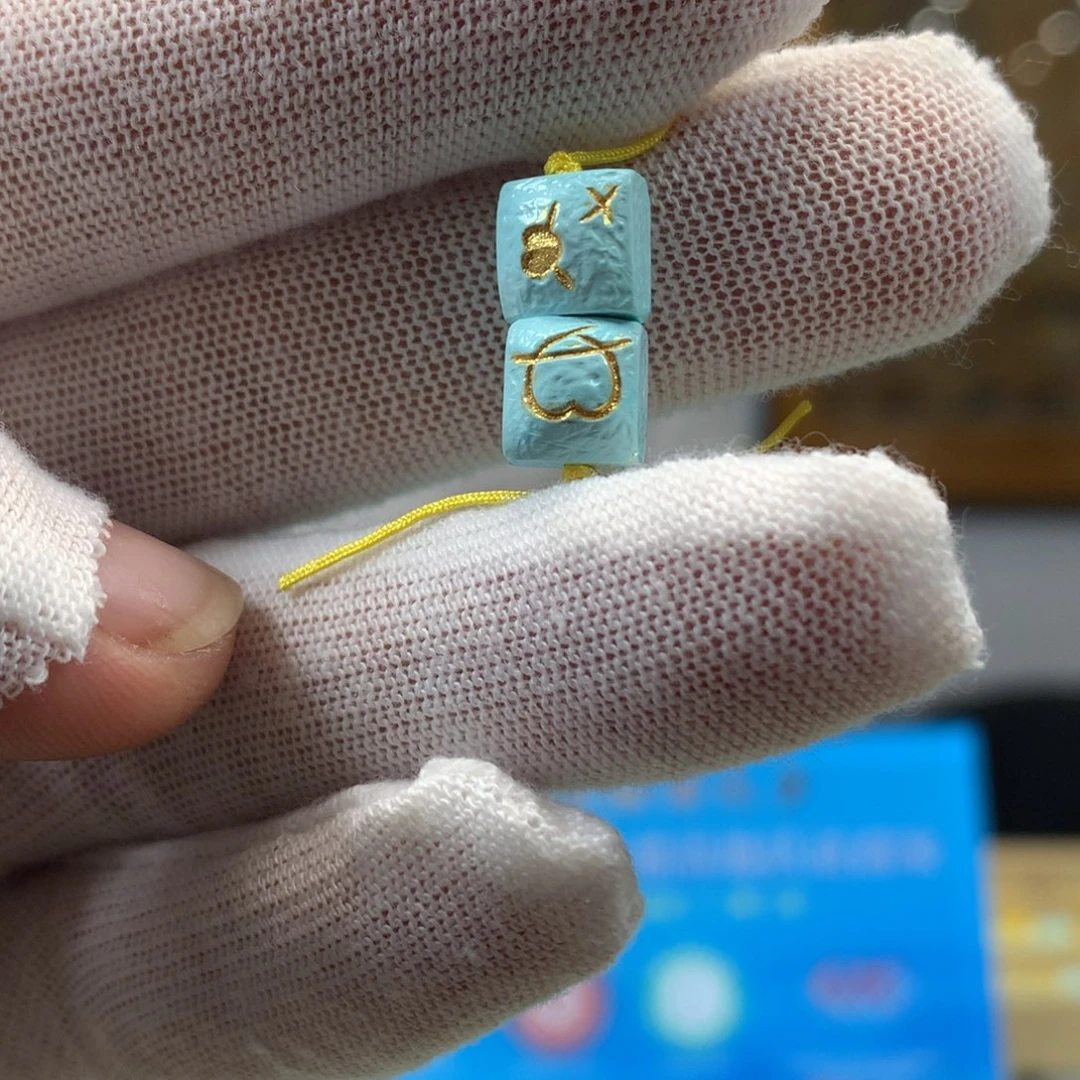 绿松石未镶嵌挂件