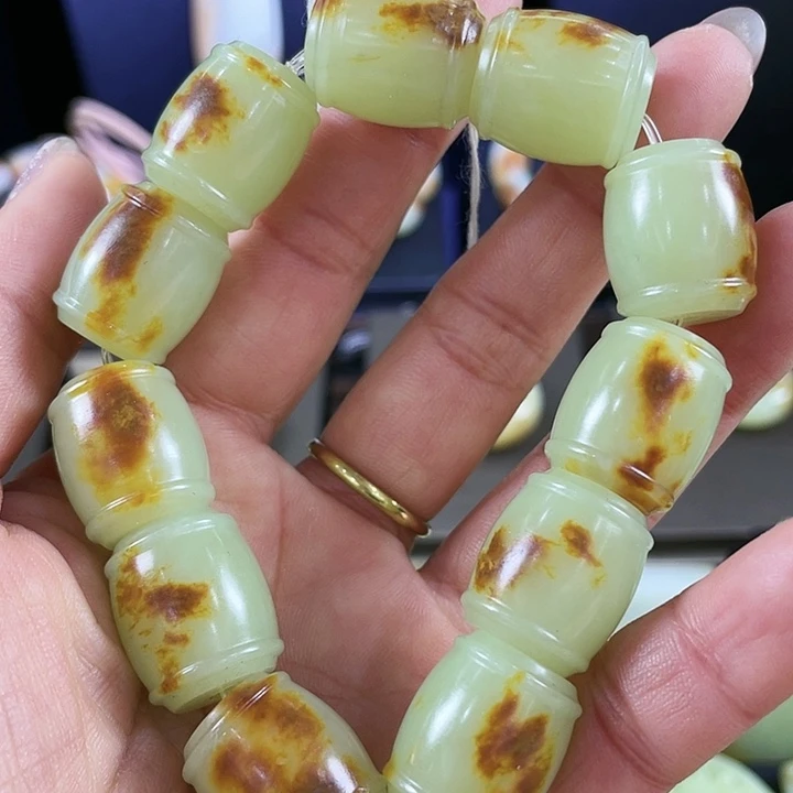 岫岩河磨玉（透闪石质玉）未镶嵌手链