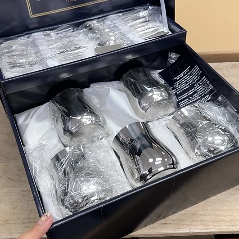 精品摆件。