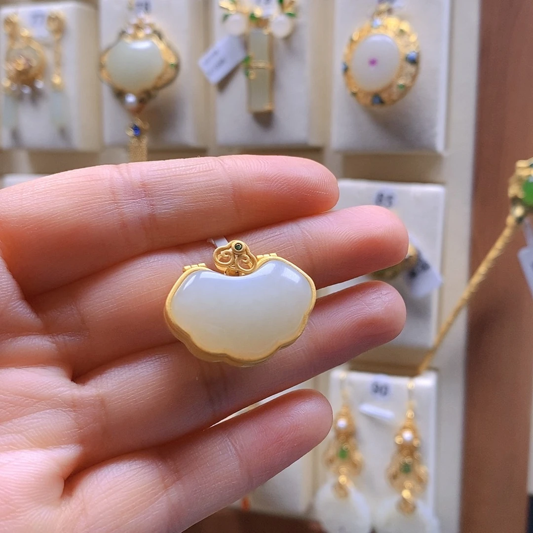 和田玉颈饰银S925镶嵌