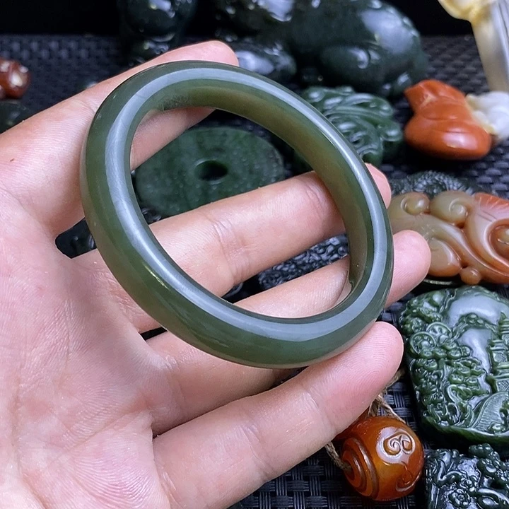 和田玉（糖玉）手镯未镶嵌