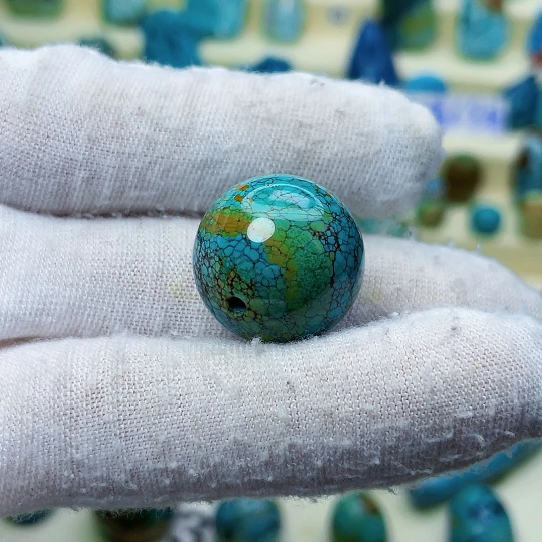 绿松石颈饰未镶嵌