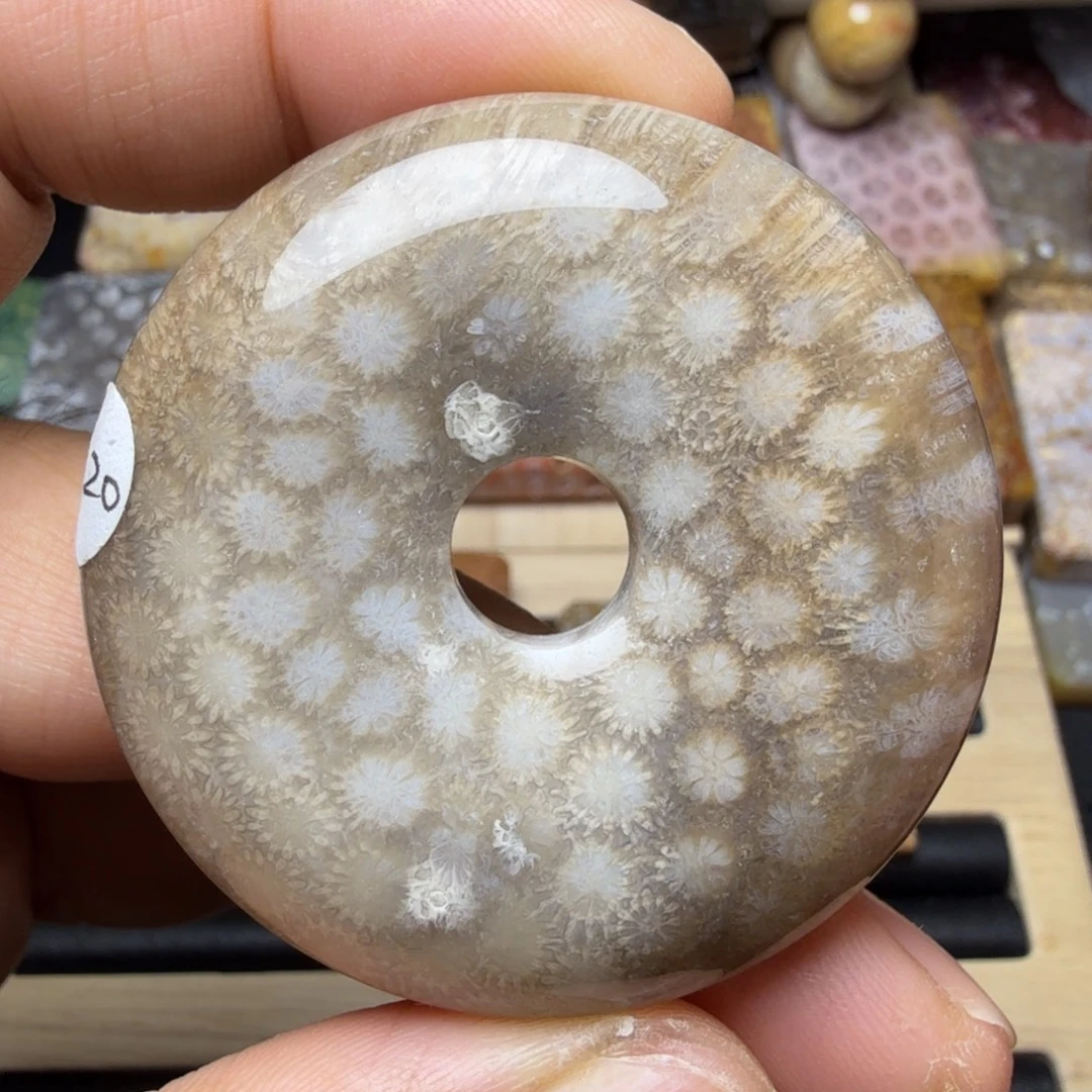 硅化玉未镶嵌纯天然色有机玉石保真色瑕疵特价不退换