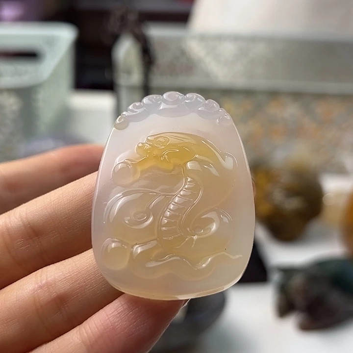 玛瑙/玉髓颈饰合金