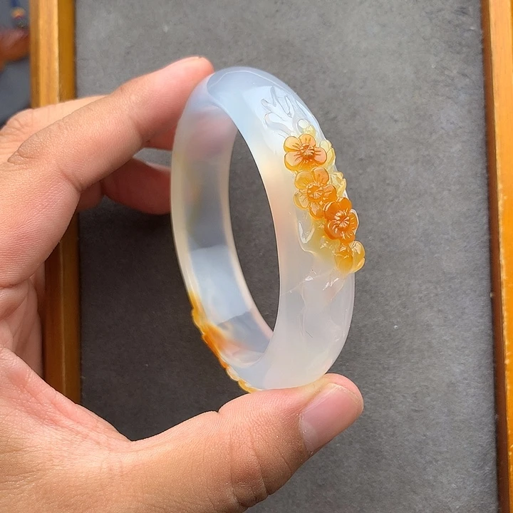 玛瑙/玉髓未镶嵌手镯59圈口