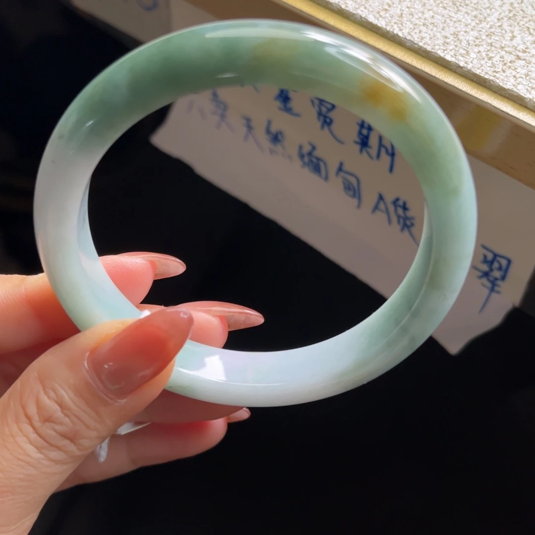 翡翠未镶嵌手镯手镯