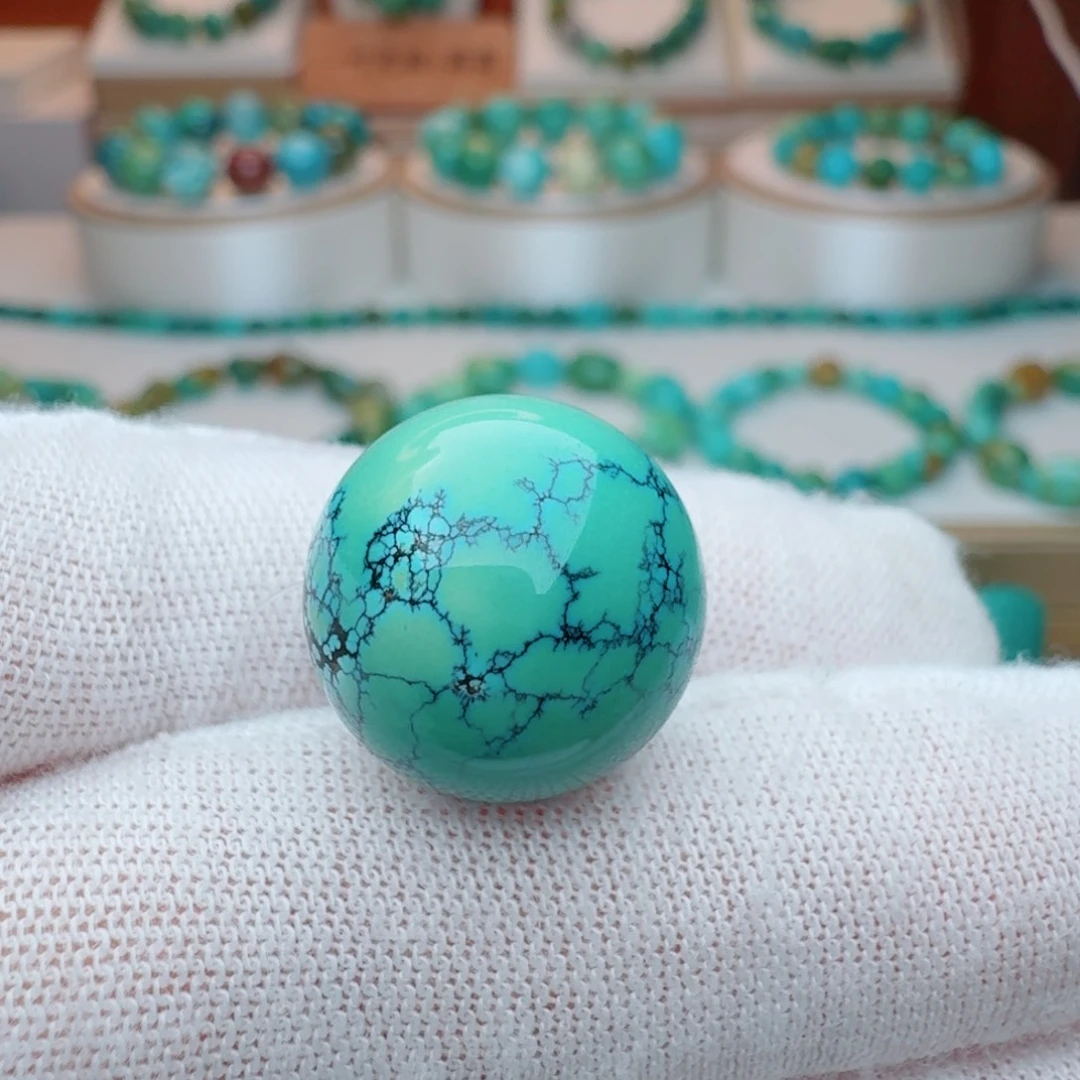 绿松石未镶嵌颈饰