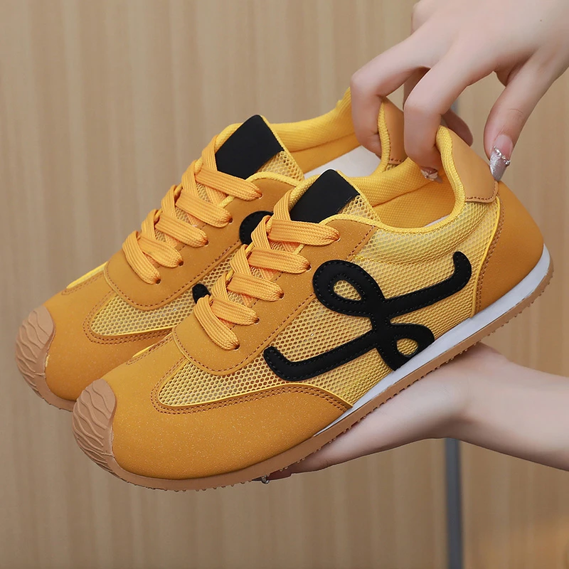 夏季新款飞织网面德训鞋镂空透气轻便运动女鞋时尚百搭休闲阿甘鞋