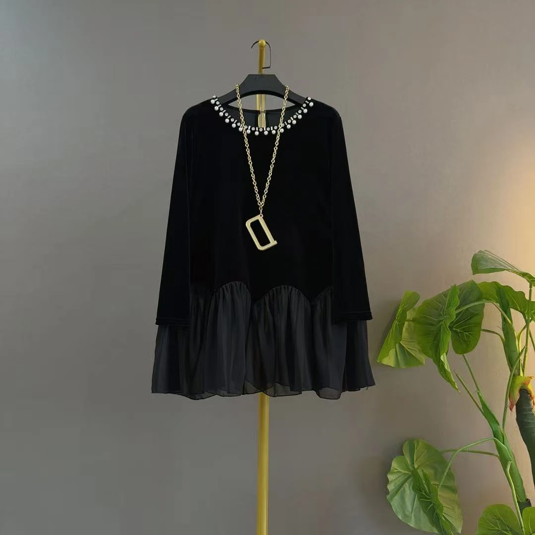 胖mm高档轻奢重工圆领钉珠拼接丝绒减龄洋气大码显瘦宽松衫