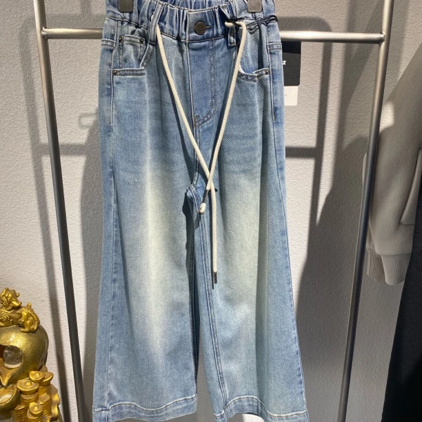 1558儿童直筒牛仔裤