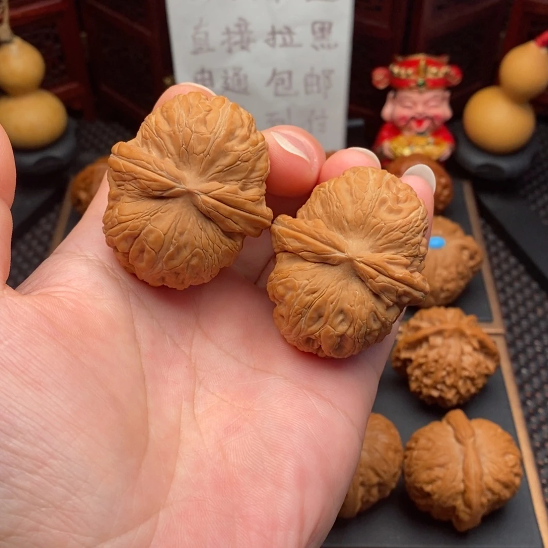 文玩核桃把件特价全品元宝46尺