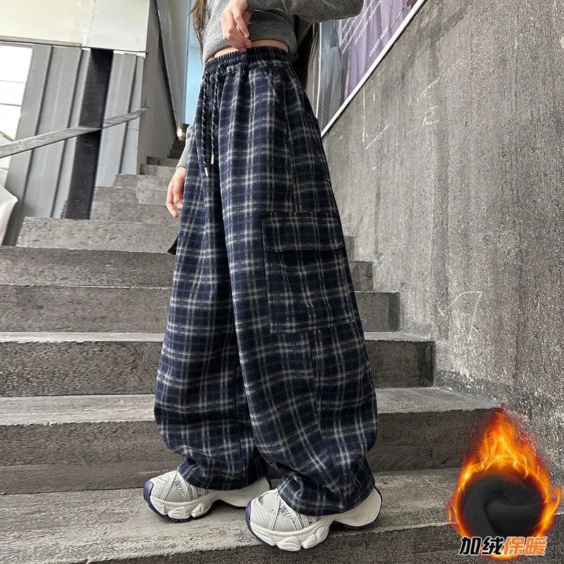 女童超好看加绒裤子冬季2025新款儿童一体绒格子裤女大童秋冬卫裤