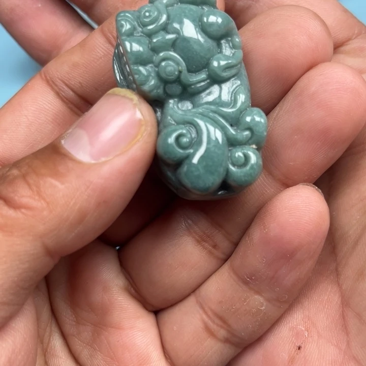 翡翠颈饰未镶嵌貔貅