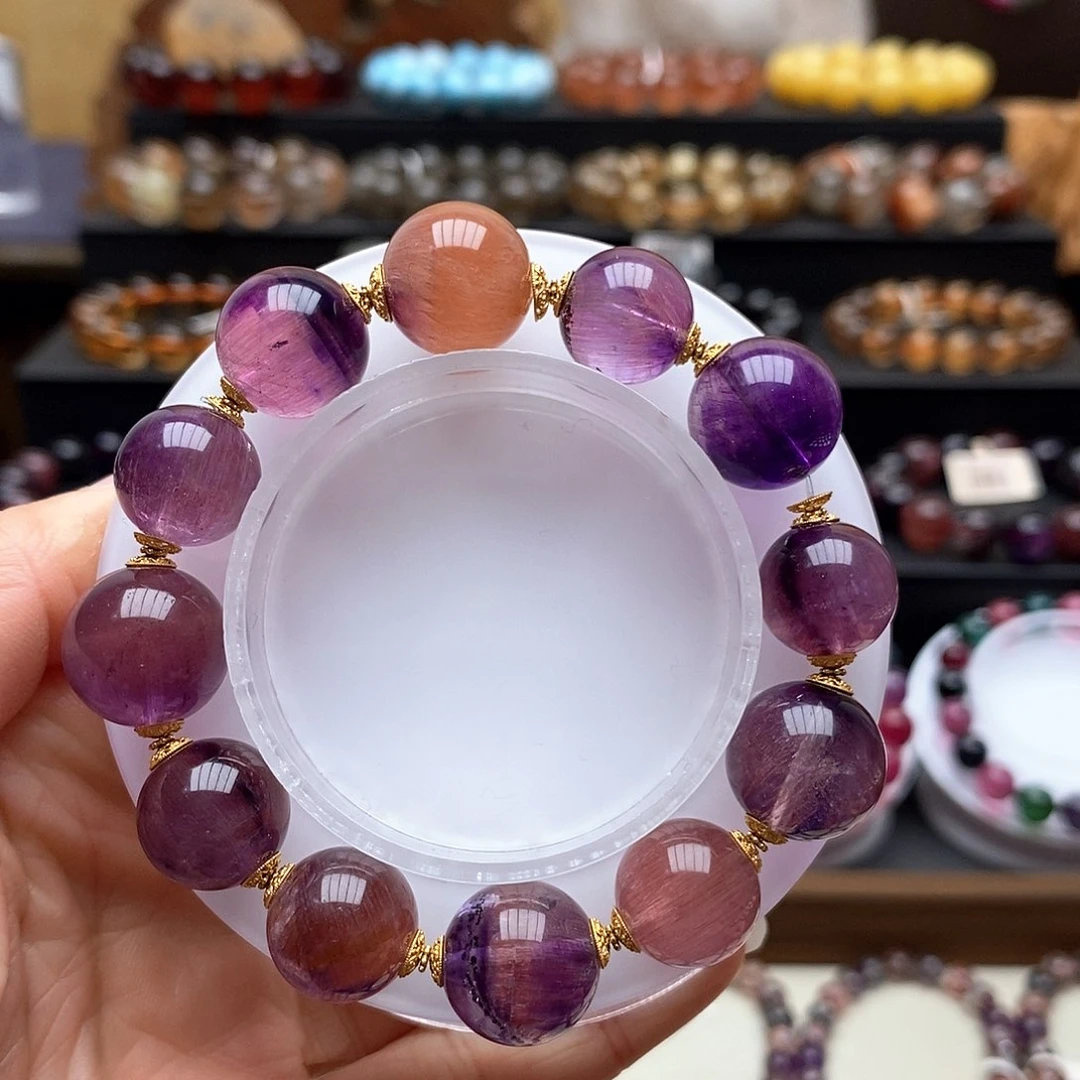 18K金镶嵌手链水晶