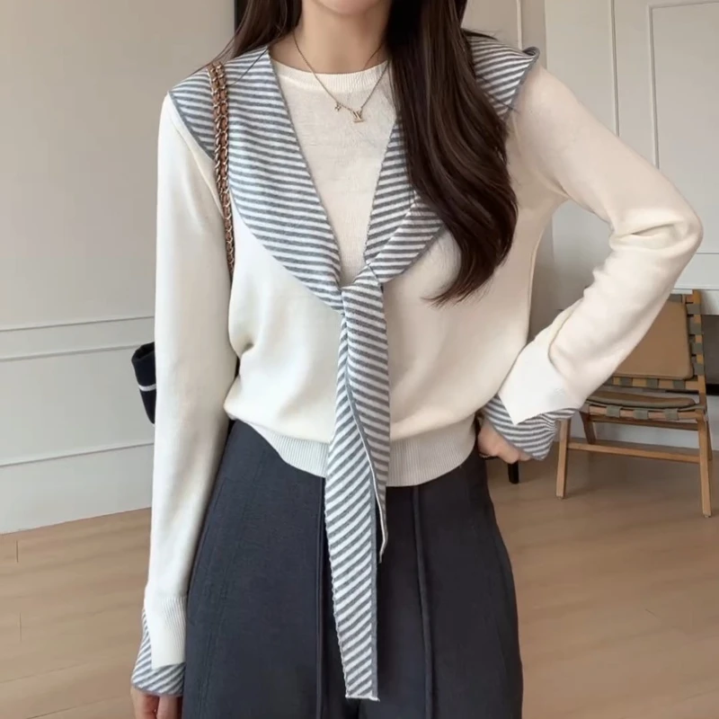 秋季休闲袖口拼接连帽条纹可拆卸披肩针织衫LK2506456