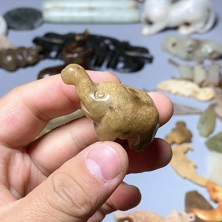 和田玉未镶嵌颈饰60