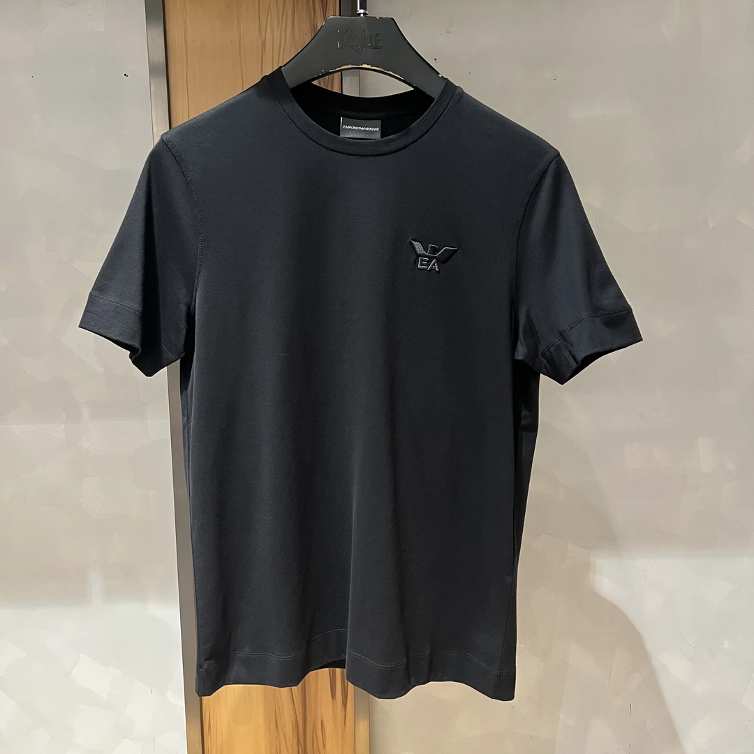 未使用 EMPORIO ARMANI/安普里奥·阿玛尼 休闲圆领刺绣短袖男士