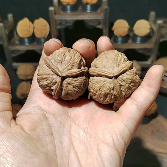 文玩核桃把件福利正奔三棱沉手39尺