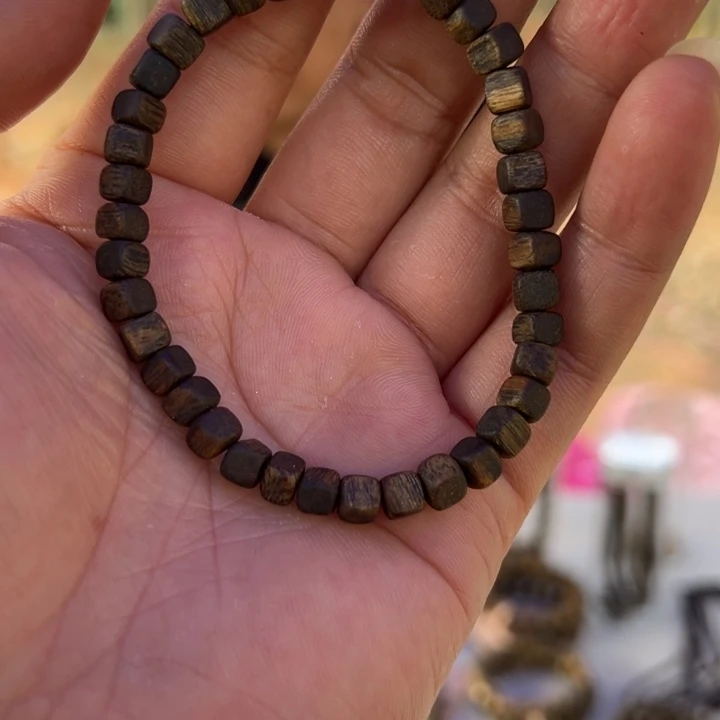 沉香沉香碎屑沉水方糖 k5