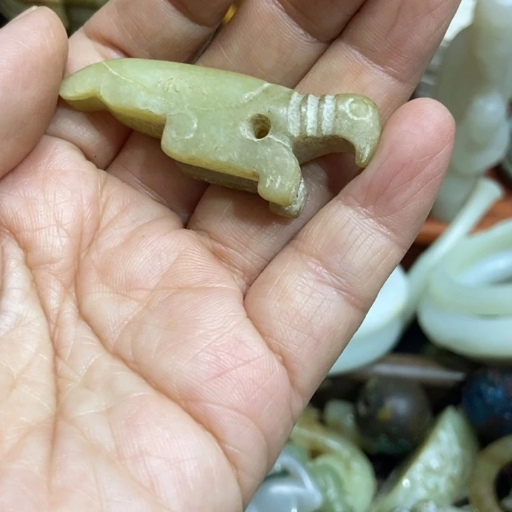 未镶嵌和田玉（糖玉）挂件