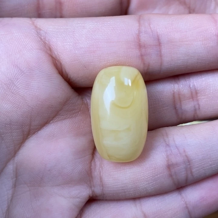 未镶嵌琥珀裸石桶珠