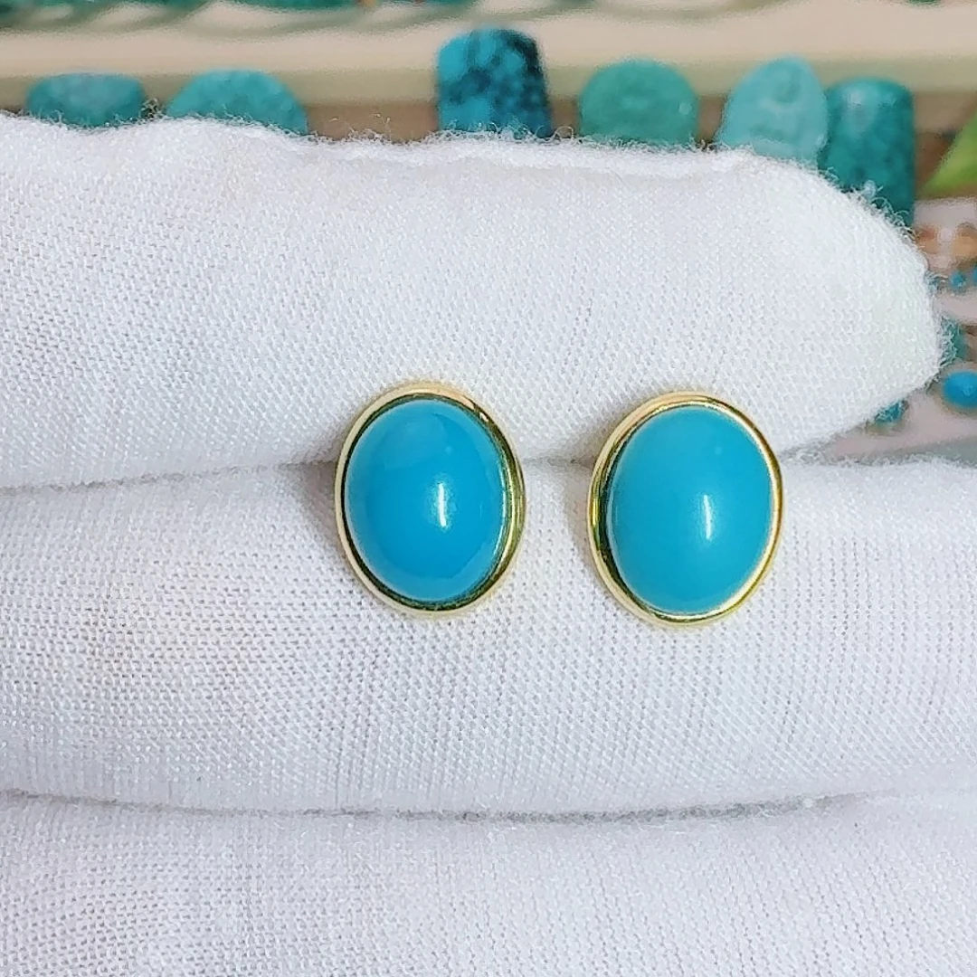 绿松石18K金镶嵌珠宝奇石简约饱满玉华蓝耳钉