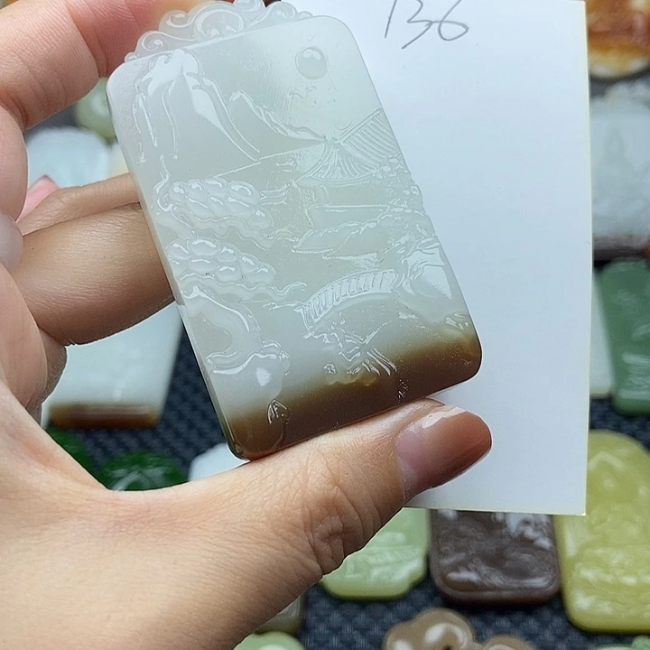 和田玉未镶嵌颈饰