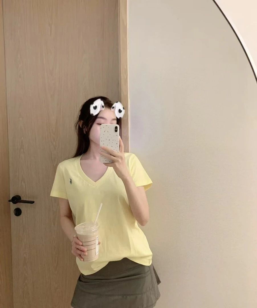 ManLing-L13小马刺绣V领T恤