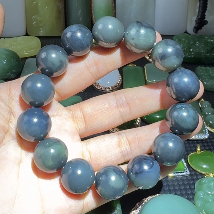 颈饰未镶嵌和田玉卡16青花