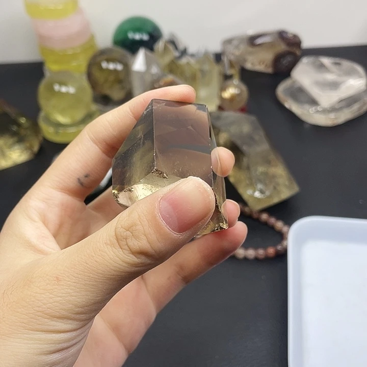 珠宝半成品水晶未镶嵌87水晶石