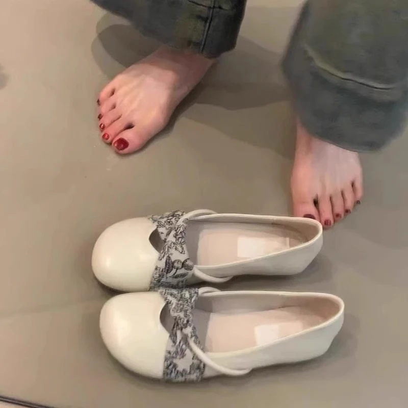 法式小香风复古玛丽珍女鞋2025春款气质浅口单鞋中国风小皮鞋