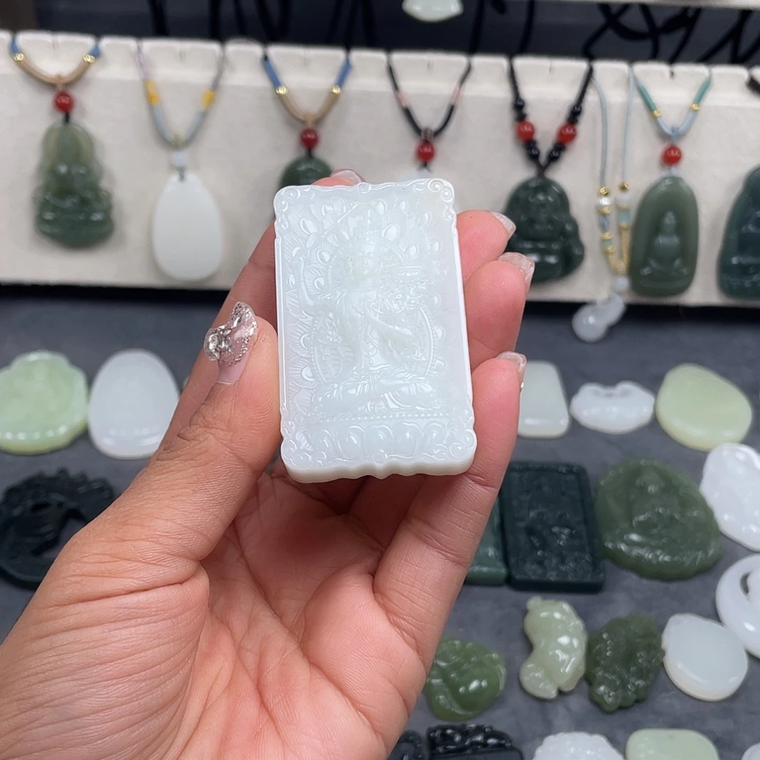 和田玉未镶嵌颈饰