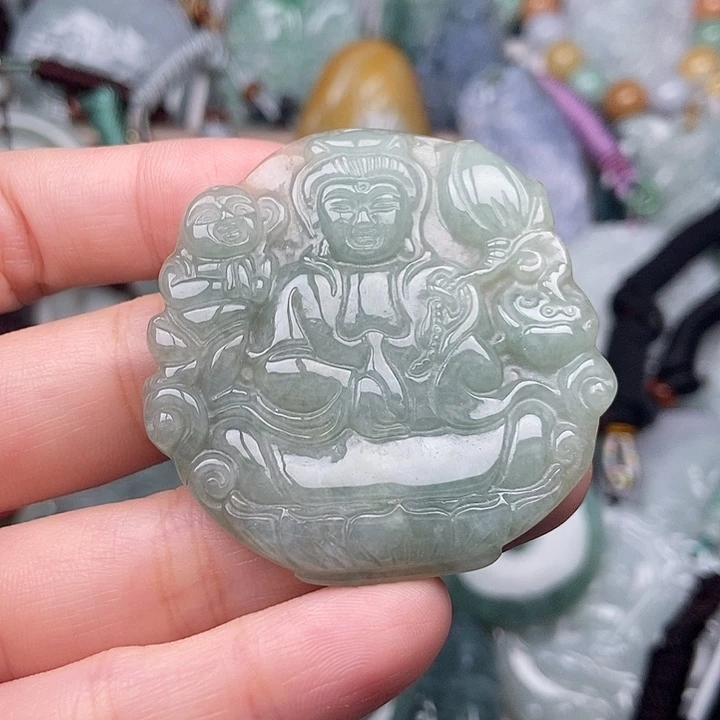 翡翠未镶嵌颈饰翡翠