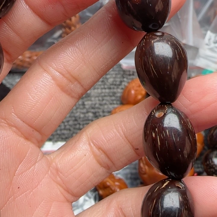 橄榄核吊坠橄榄菜洗净后切