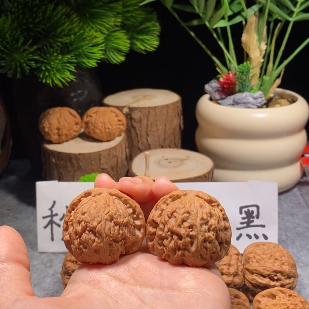 核桃把件全品40白狮子