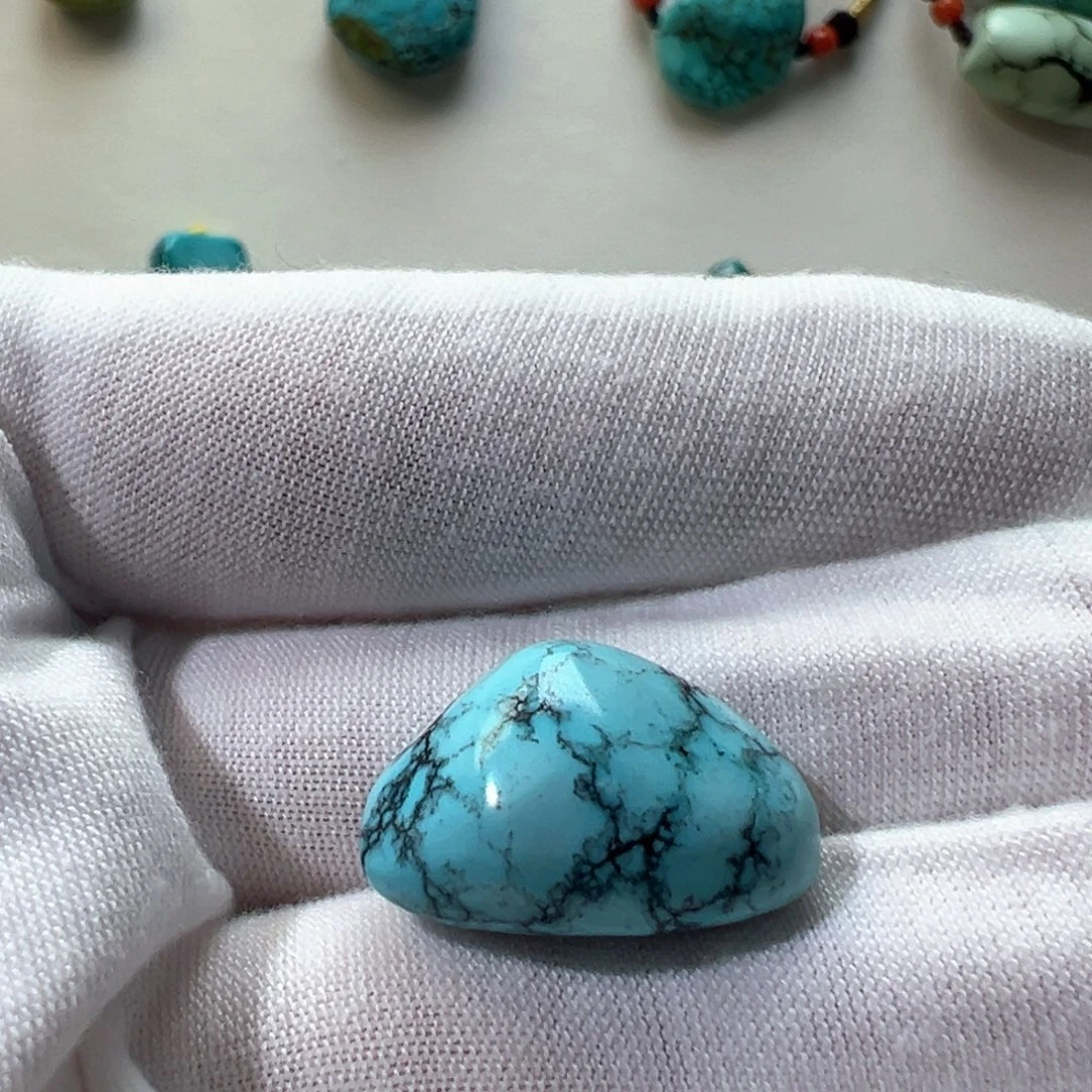 绿松石未镶嵌挂件