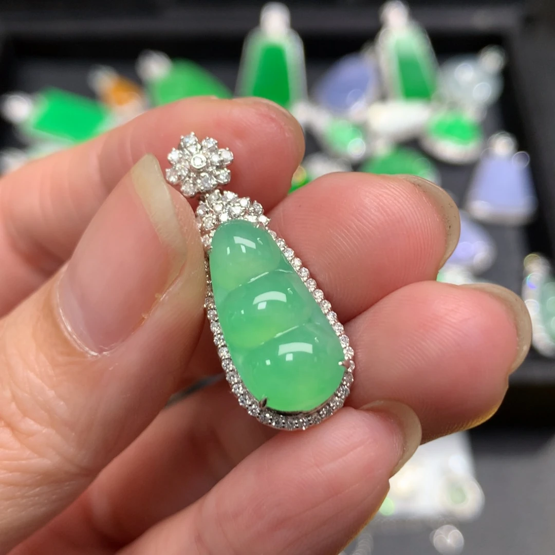 翡翠18K金镶嵌吊坠(不含链)