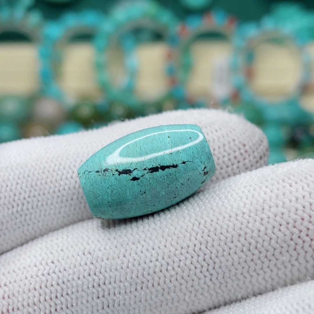 绿松石未镶嵌颈饰H****h