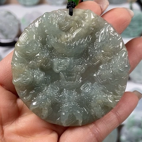 翡翠颈饰未镶嵌九龙大龙福利