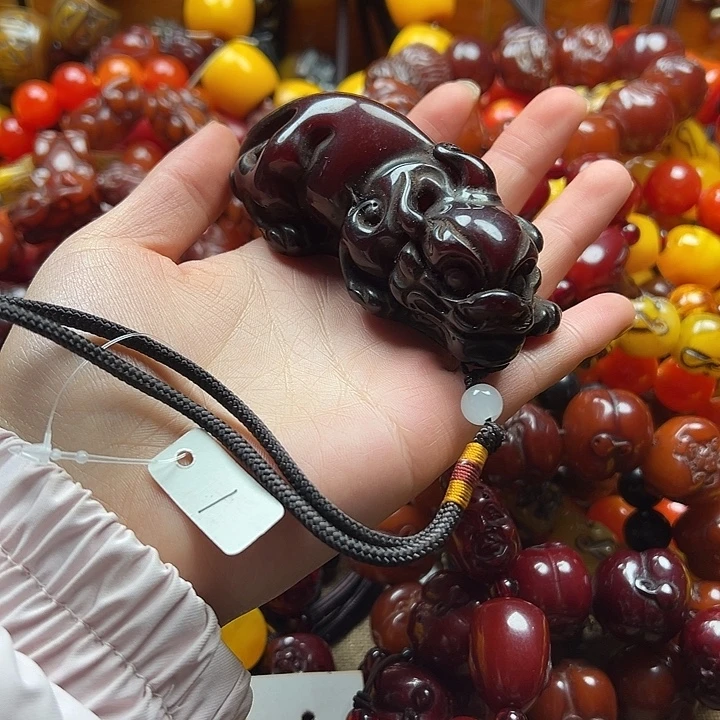 硅胶纯铜手把件貔貅