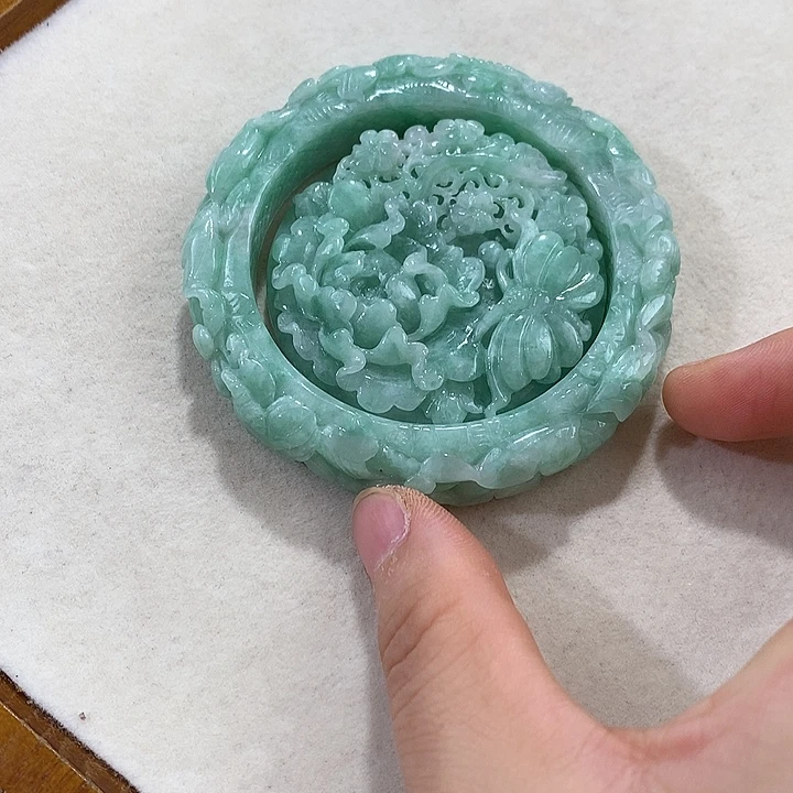 翡翠未镶嵌手镯翡翠手镯