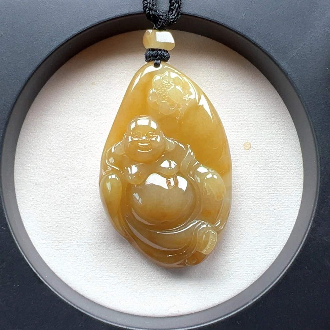 翡翠未镶嵌颈饰佛