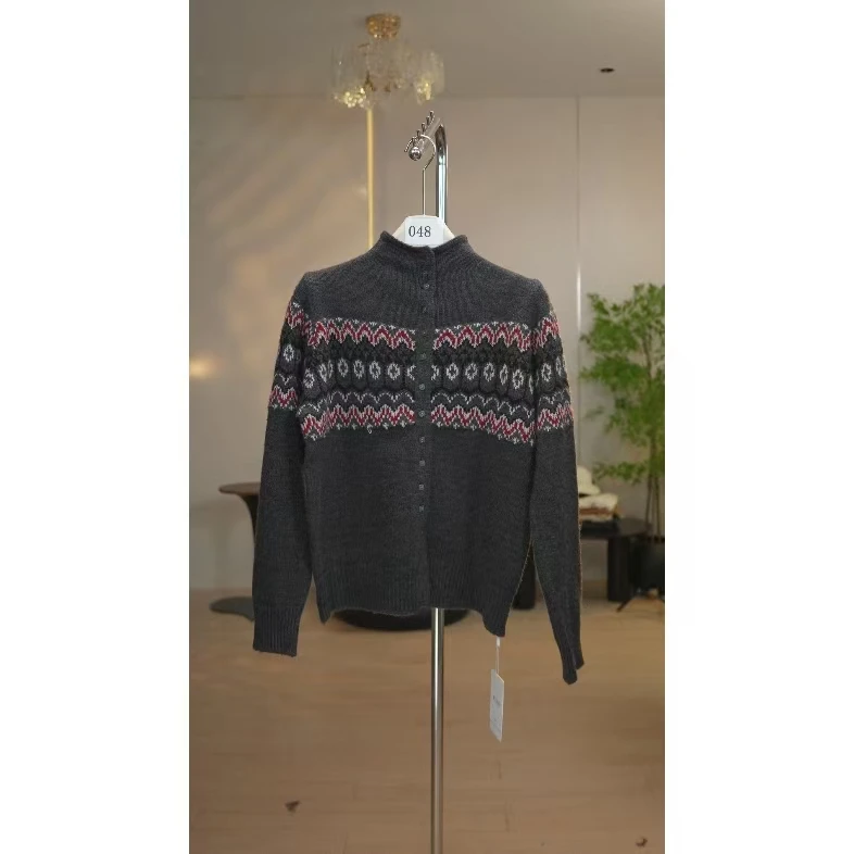 条纹撞色翻领拉链毛衣外套女秋冬季羊毛针织复古休闲圆领上衣T186