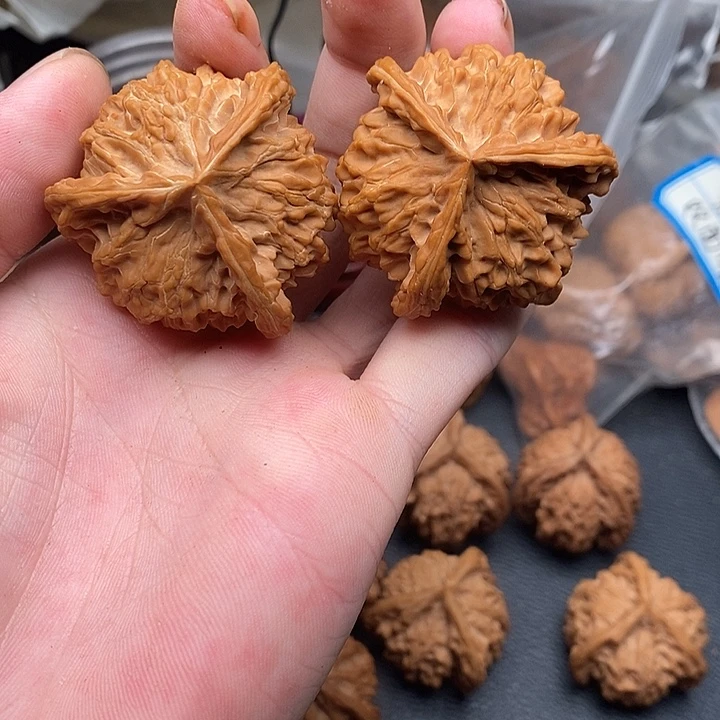 文玩核桃吊坠45正奔