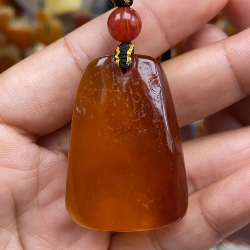 【闪购商品】琥珀颈饰未镶嵌