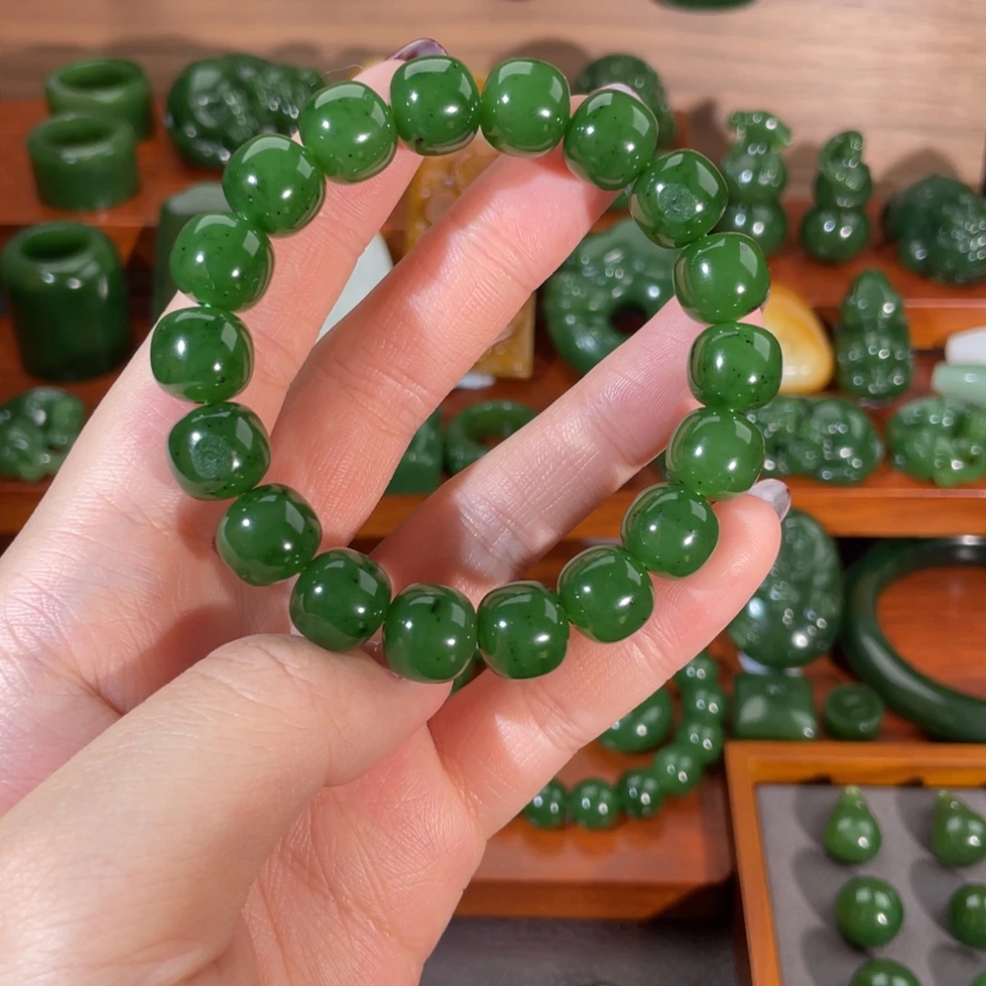 和田玉未镶嵌颈饰11×12mm菠菜绿