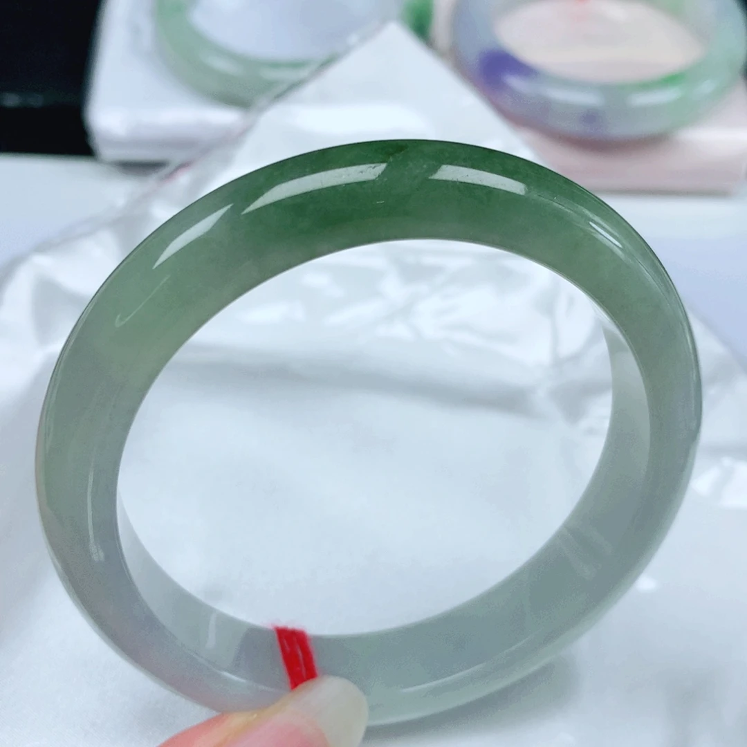 翡翠未镶嵌手镯   编号38 正圈58+